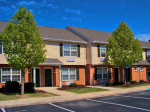 greenbrier court apt